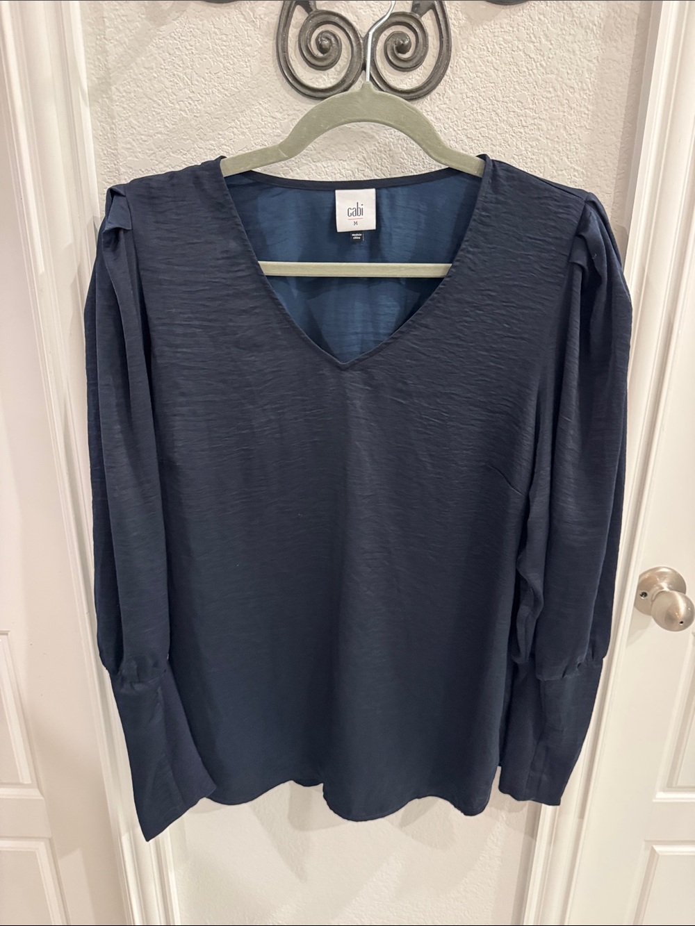 CAbi STYLE 3959 Navy V-Neck Long-Sleeve Puff Shoulder Blouse
